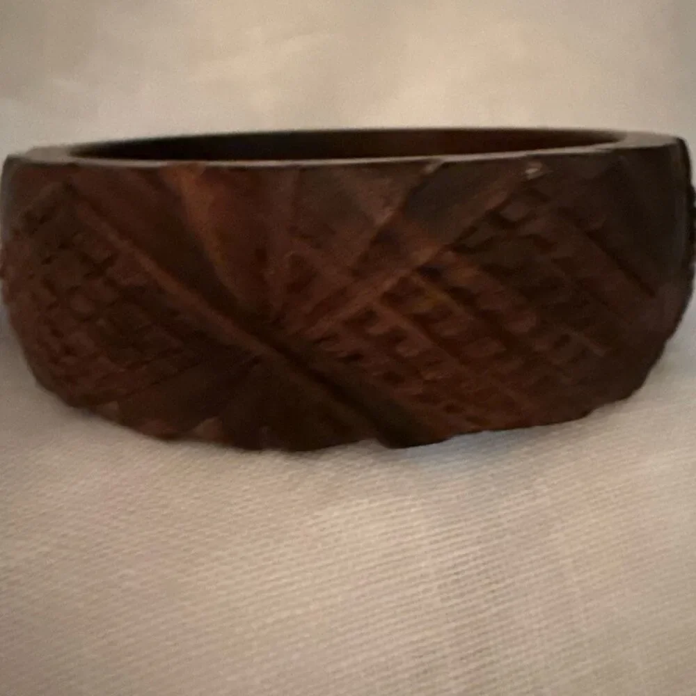 Vintage Carved Wood‎ Bangle Bracelet Wide Dark Brown Chunky Mid Century